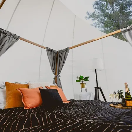 Luksustelt Golden Glamping Nad Narwia