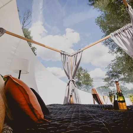 Οργανωμένο κάμπινγκ Golden Glamping Nad Narwia Lubiel Stary